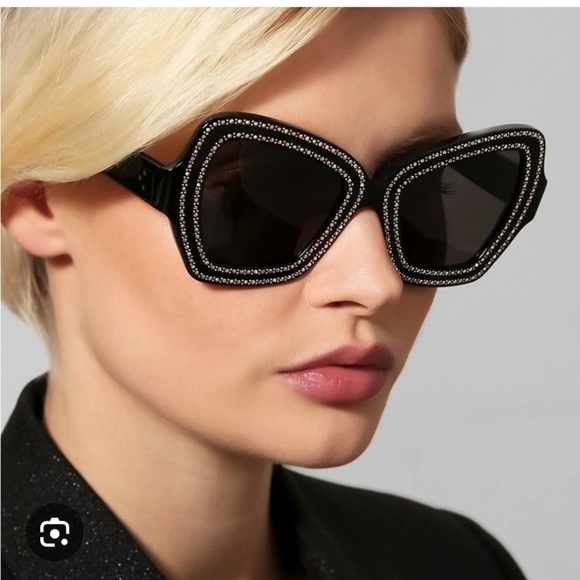 CELINE Sunglasses, BRAND NEW, Cl40671S - Picture 1 of 9